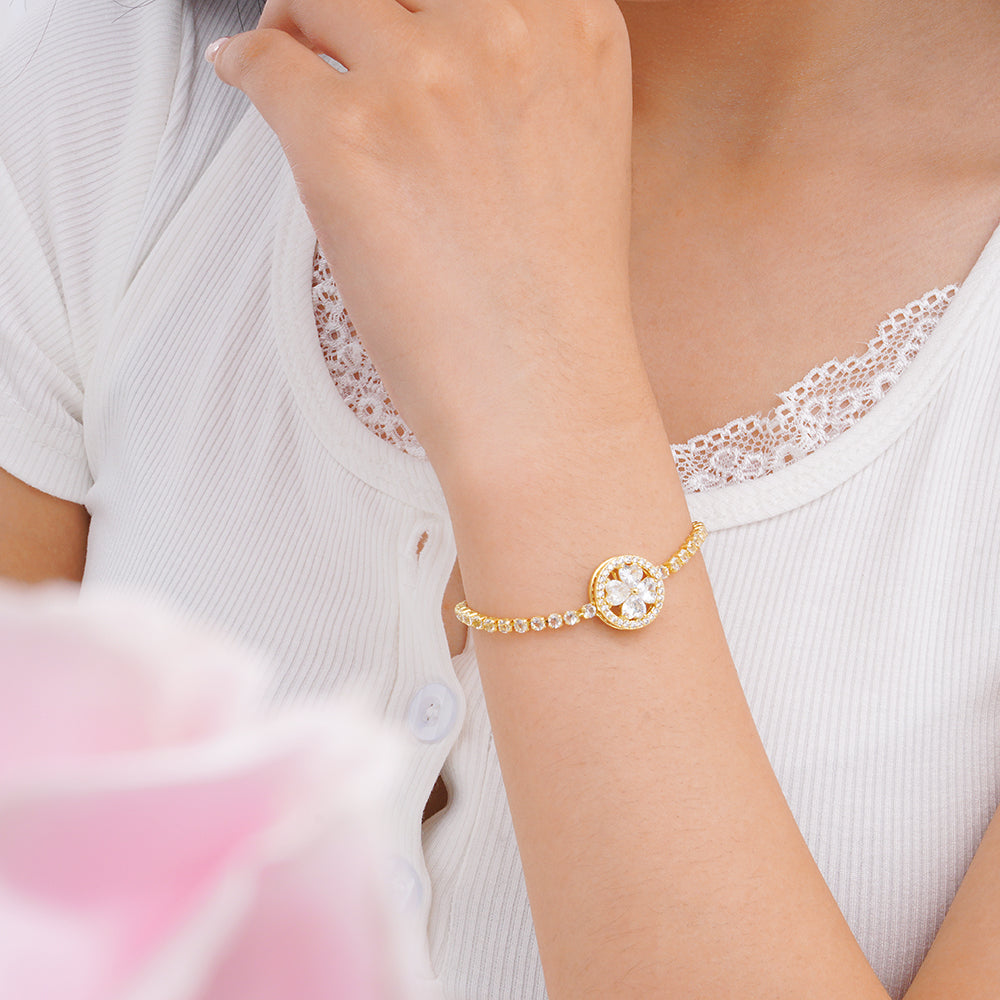 Spinning Four-Leaf Clover Love Bracelet